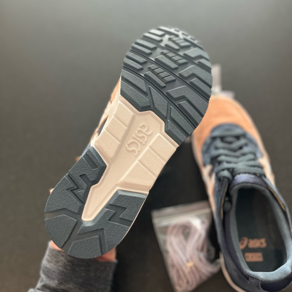 Asics KITH - Picture 4 of 8